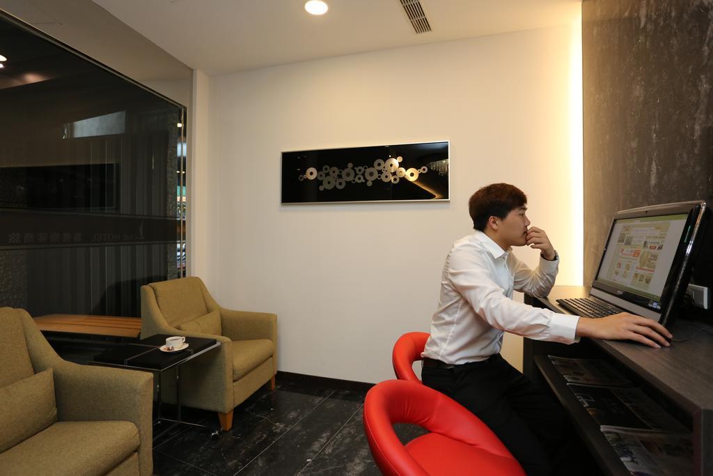 Chiayi Look Hotel Экстерьер фото